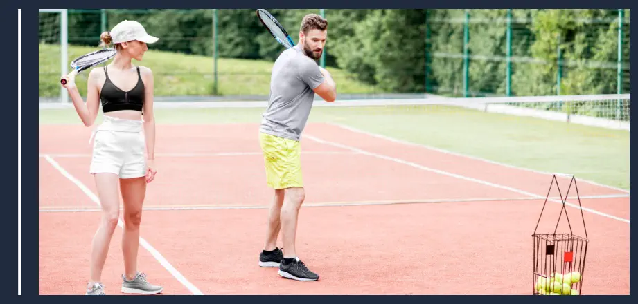 Cómo Hacer Buenas Demostraciones en un Entrenamiento - Demostración de Revés en Tenis